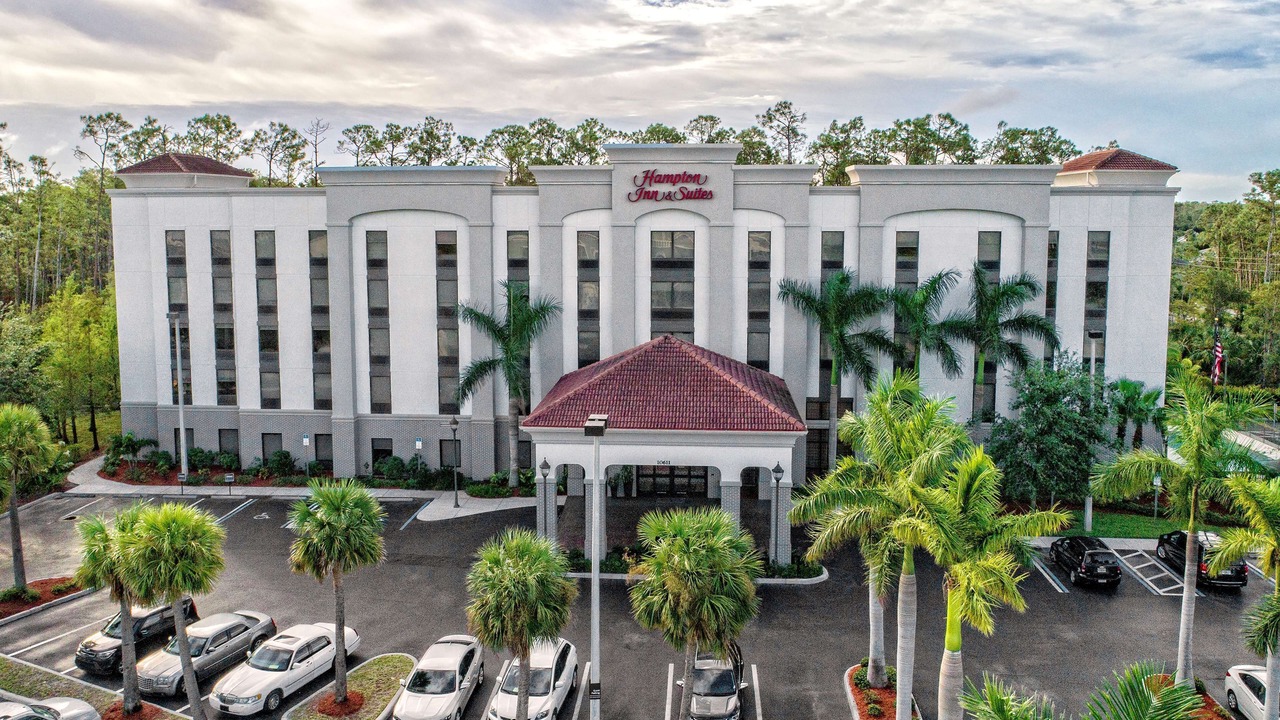 Photo of Buildings in Estero