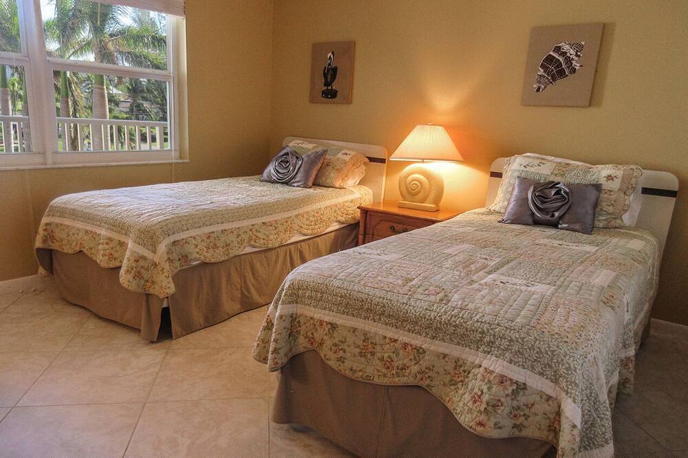 Photo of Bedroom in South Island