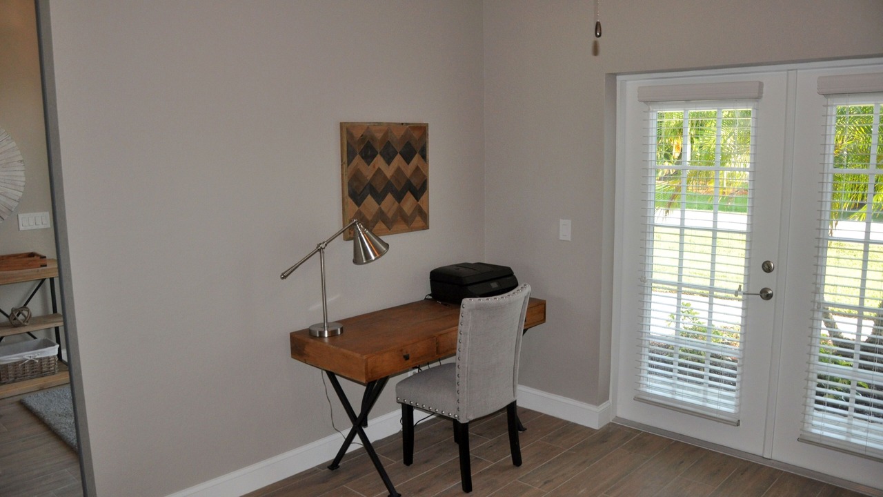 Photo of Livingroom in South Gulf Cove