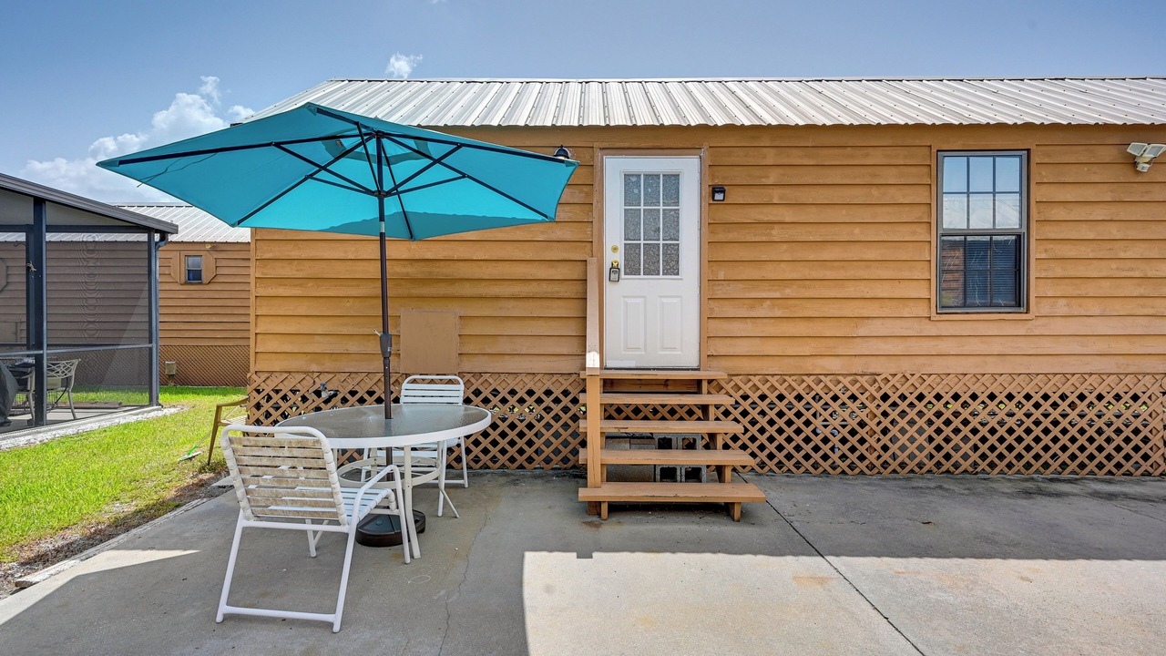 Photo of Patio Balcony in Everglades City