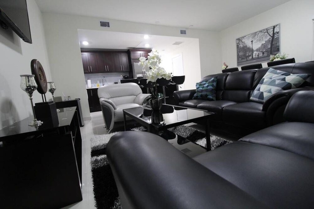 Photo of Livingroom in Princeton