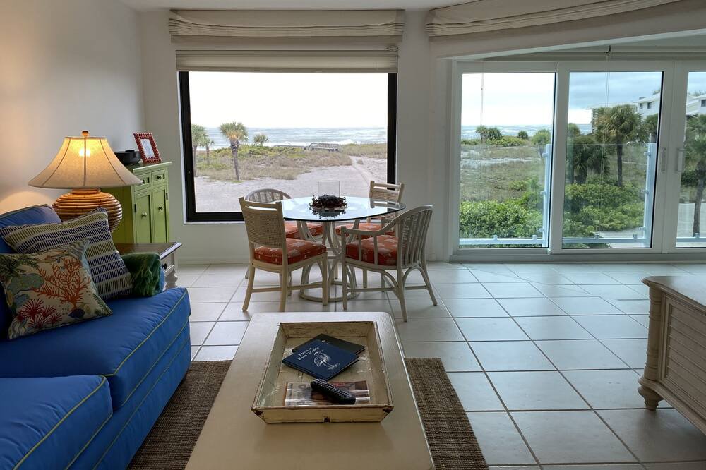 Photo of Livingroom in Boca Grande