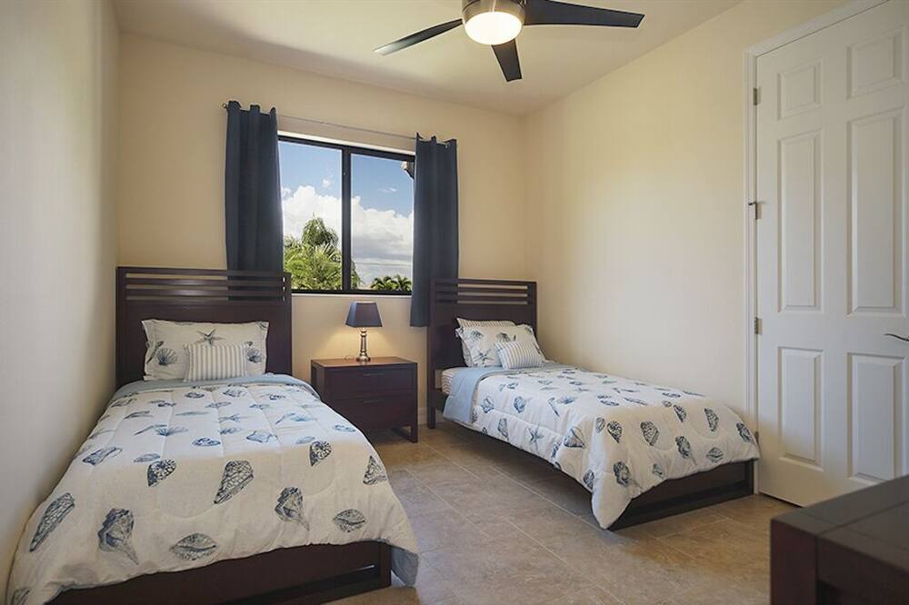 Photo of Bedroom in Pelican