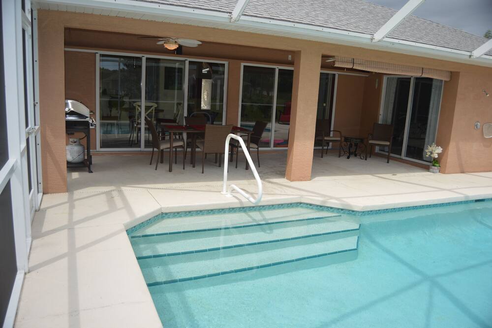 Photo of Outdoor in Rotonda Lakes