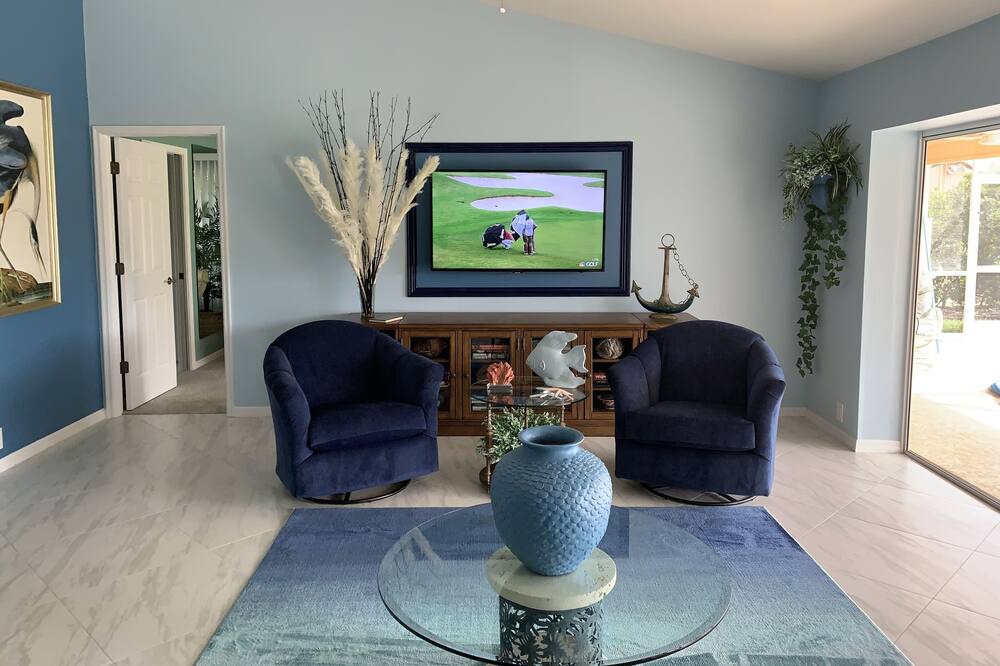 Photo of Livingroom in Bonita Springs