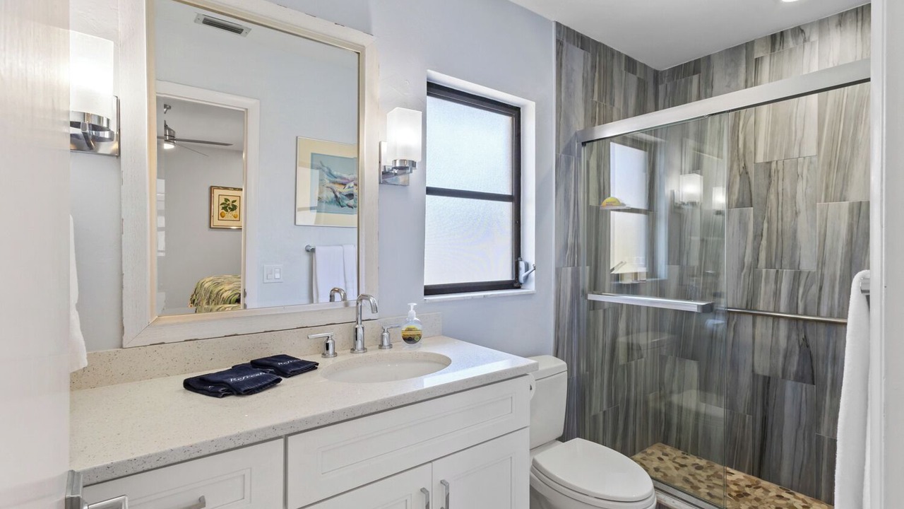 Photo of Bathroom in Naples Park