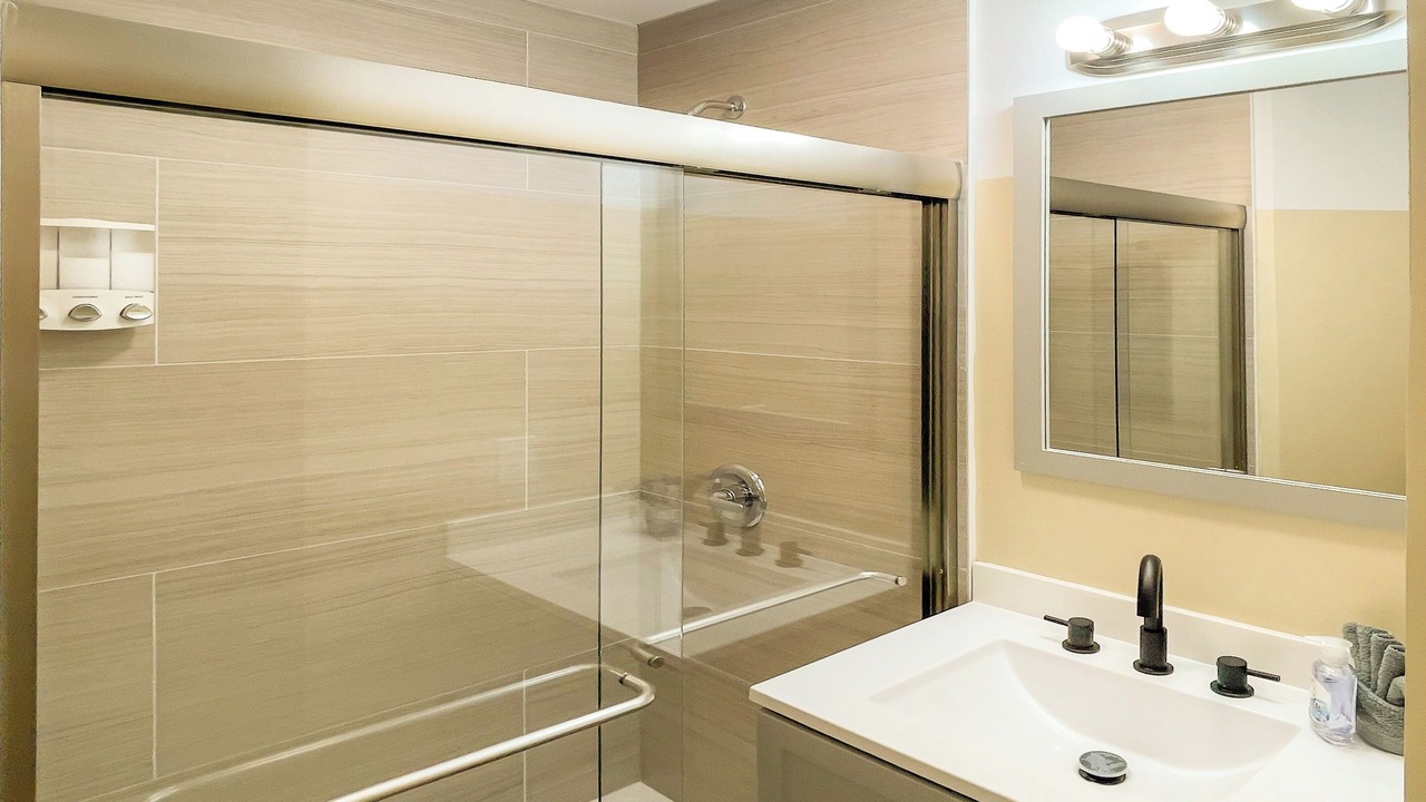 Photo of Bathroom in Iona
