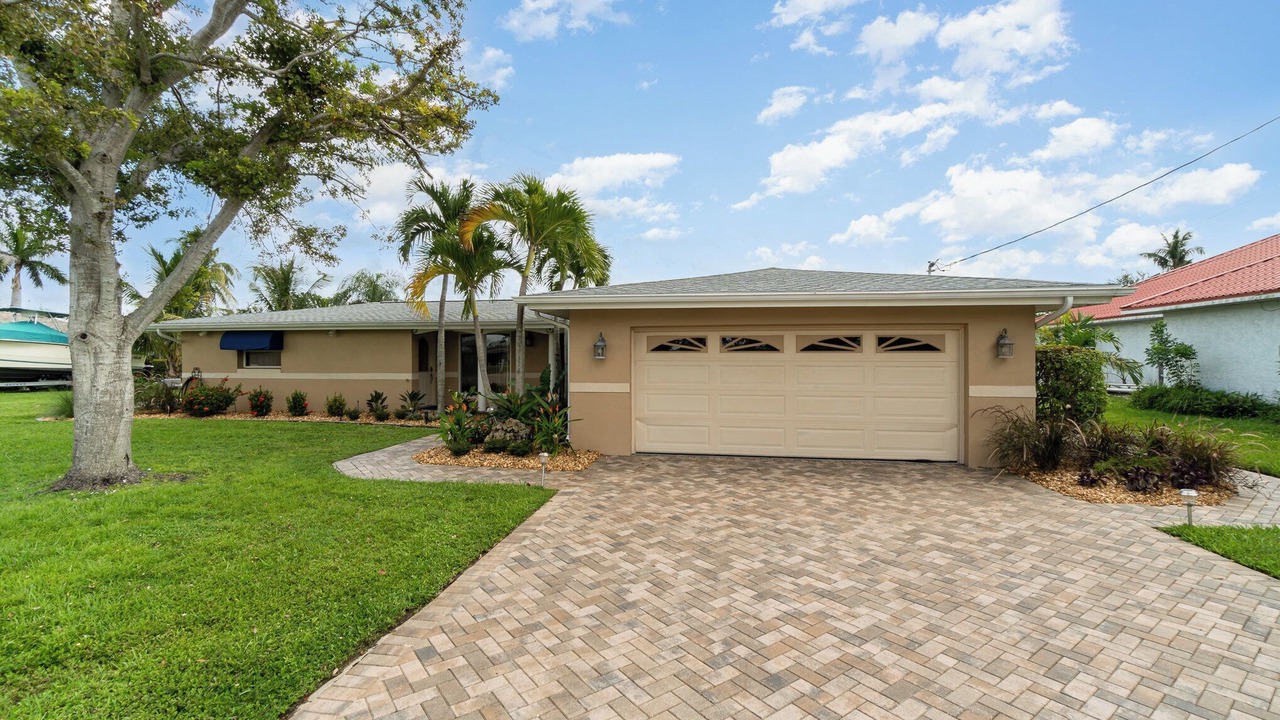 Photo of Others in Lochmoor Waterway Estates