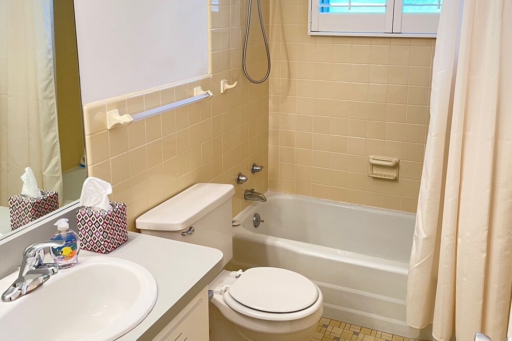 Photo of Bathroom in Coquina Sands