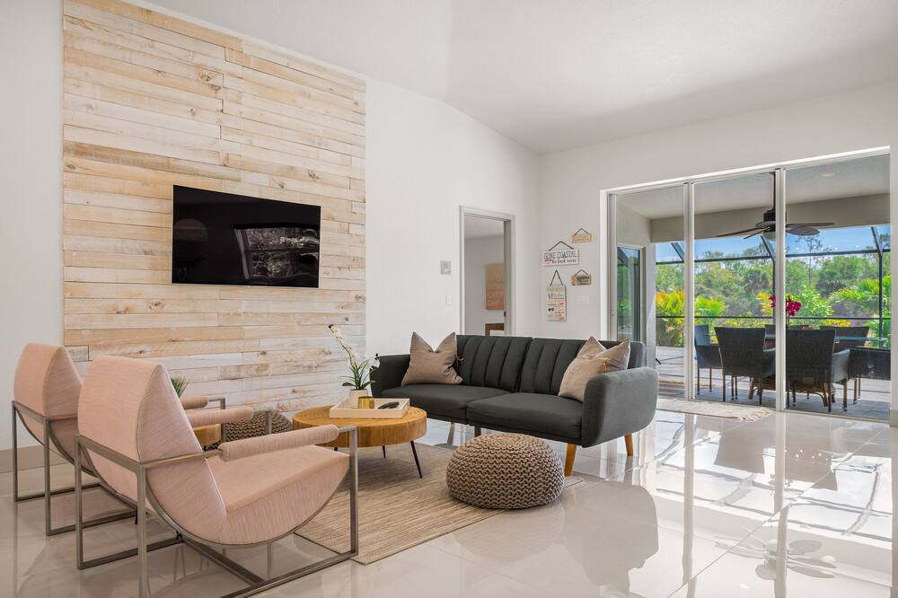 Photo of Bedroom in Rotonda Lakes
