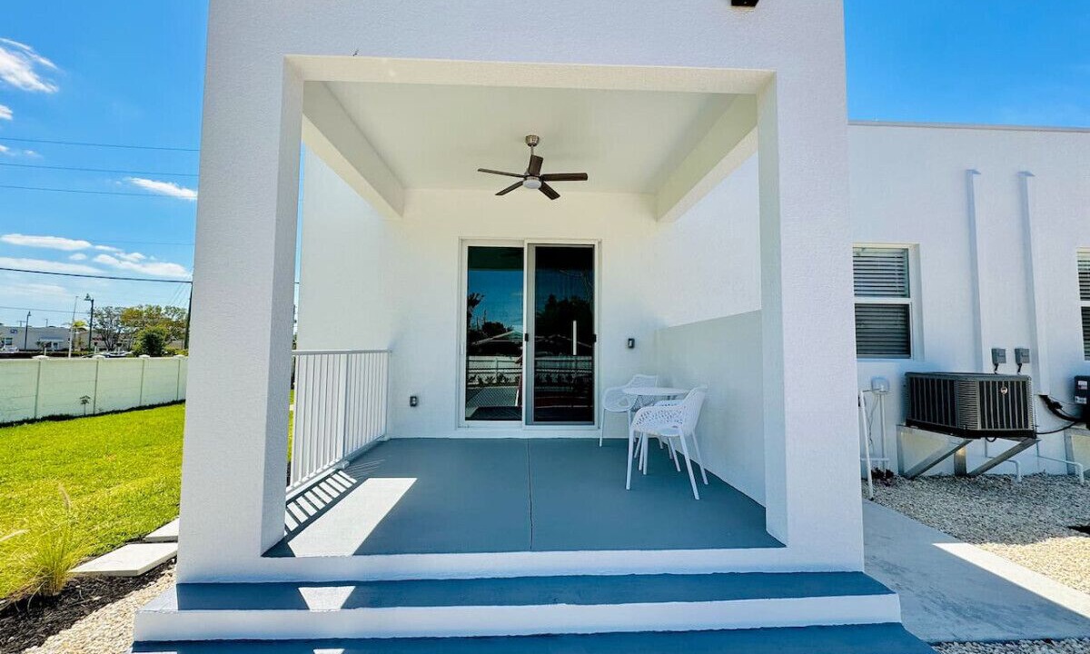 Photo of Patio Balcony in East Naples