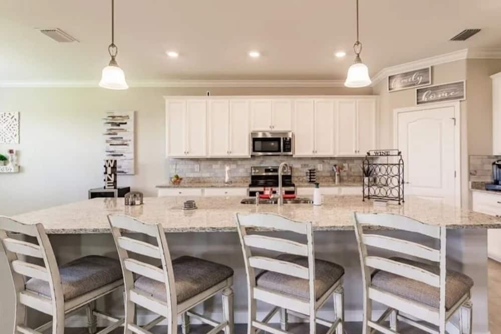 Photo of Kitchen in River Hall