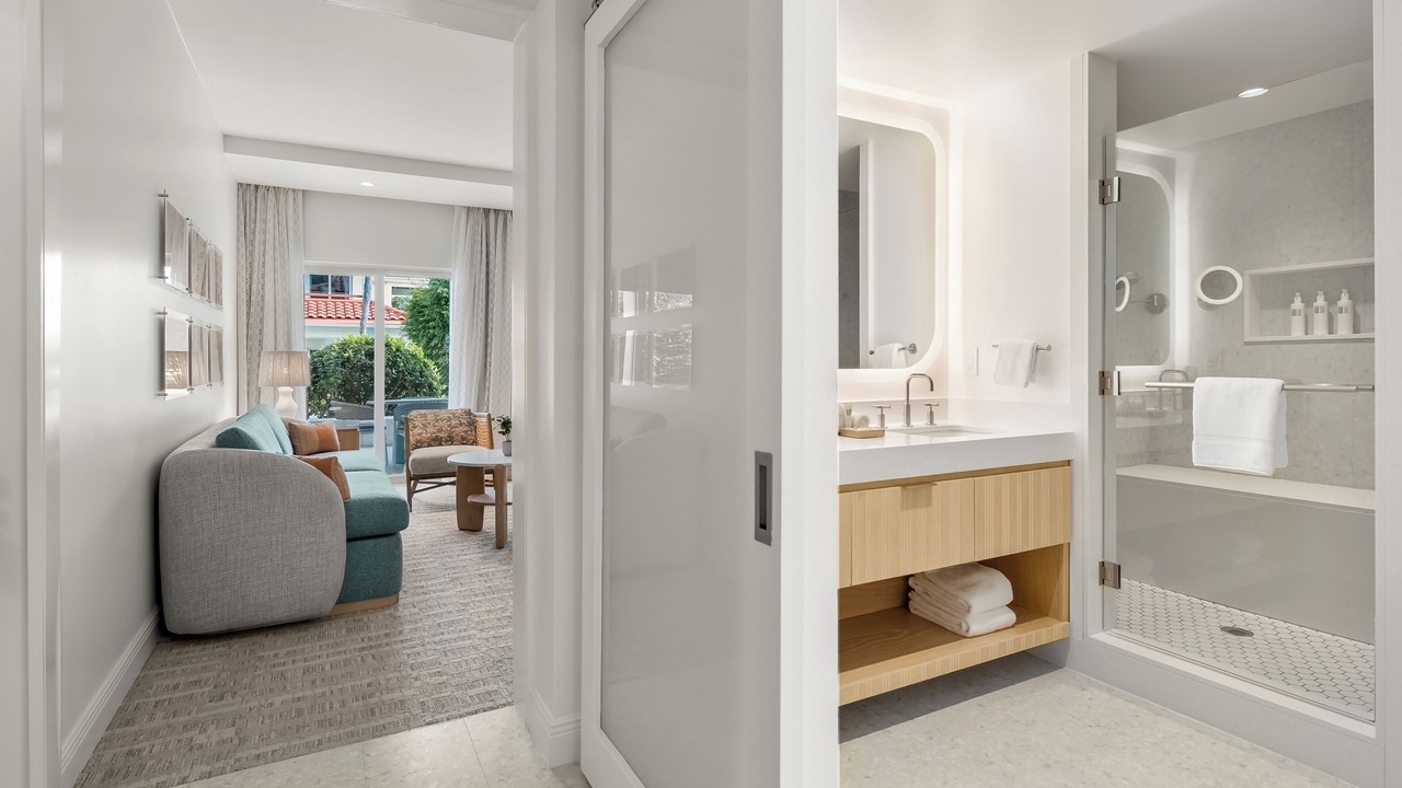 Photo of Bathroom in Park Shore