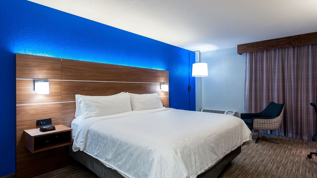 Photo of Bedroom in Caloosahatchee