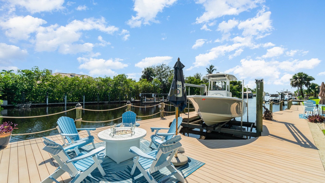 Photo of Outdoor in Lochmoor Waterway Estates