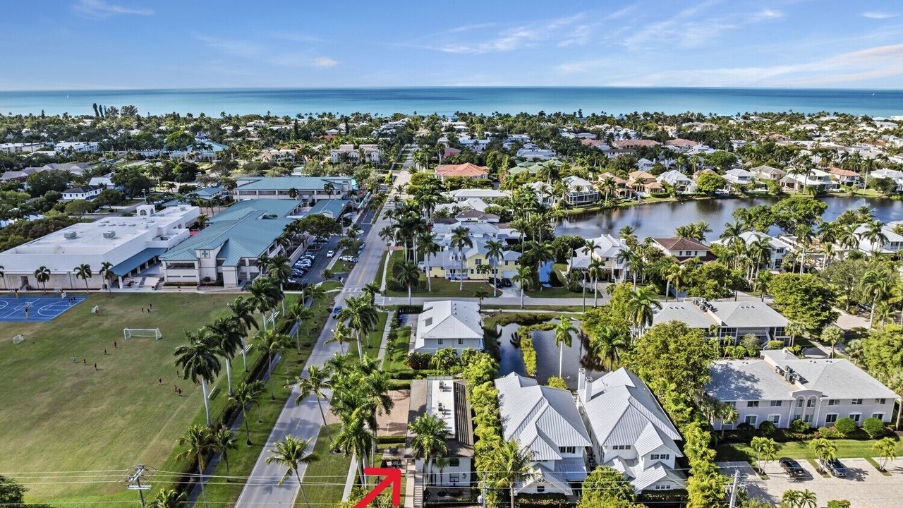 Photo of Outdoor in Old Naples