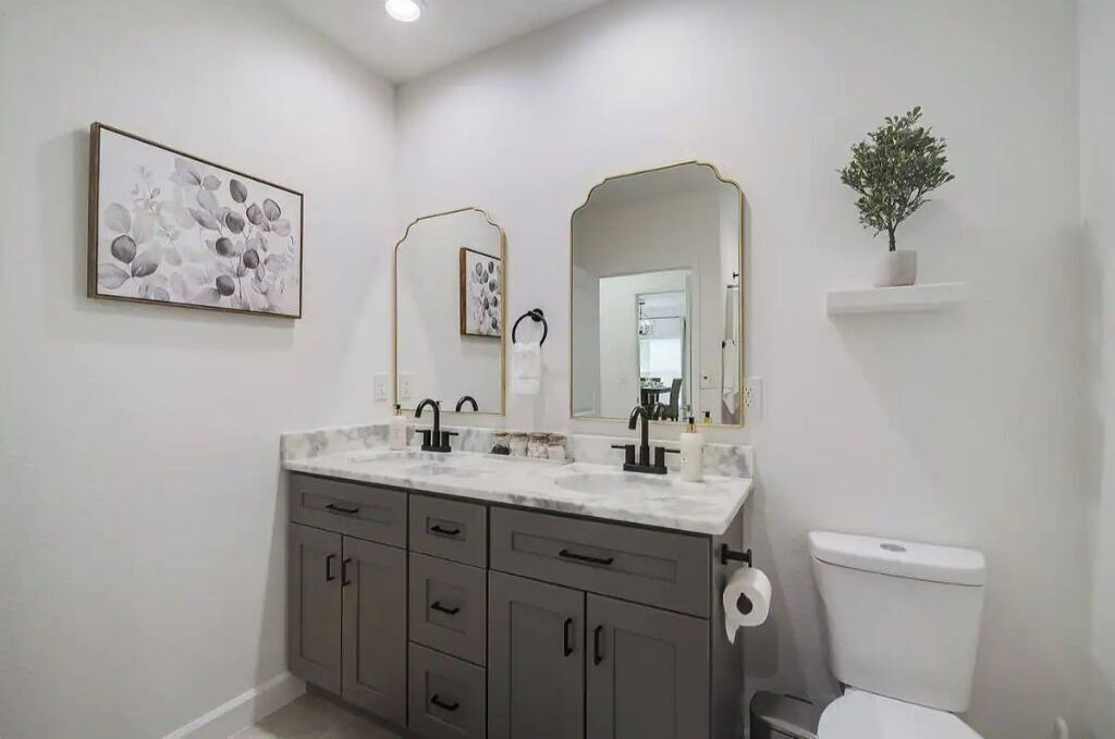 Photo of Bathroom in Oakland Hills