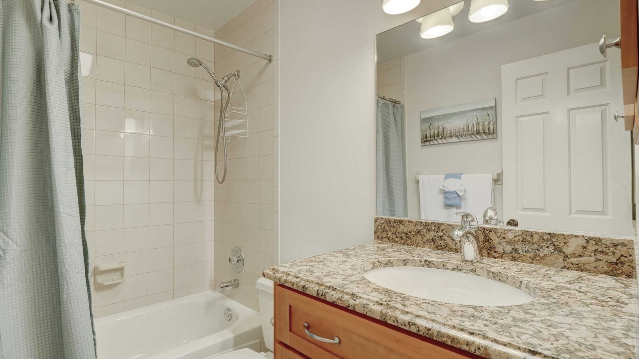 Photo of Bathroom in Royal Harbor