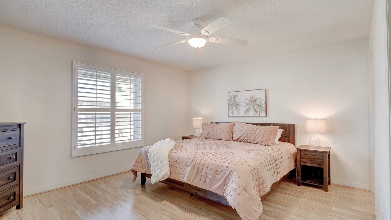 Photo of Bedroom in Royal Harbor