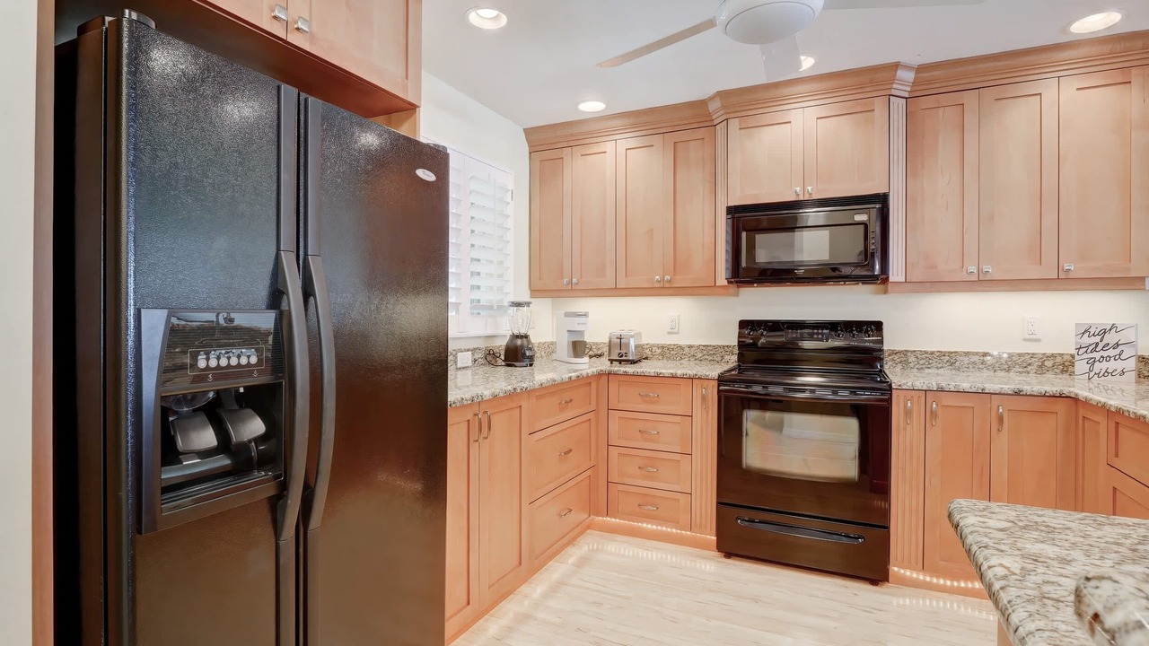 Photo of Kitchen in Royal Harbor