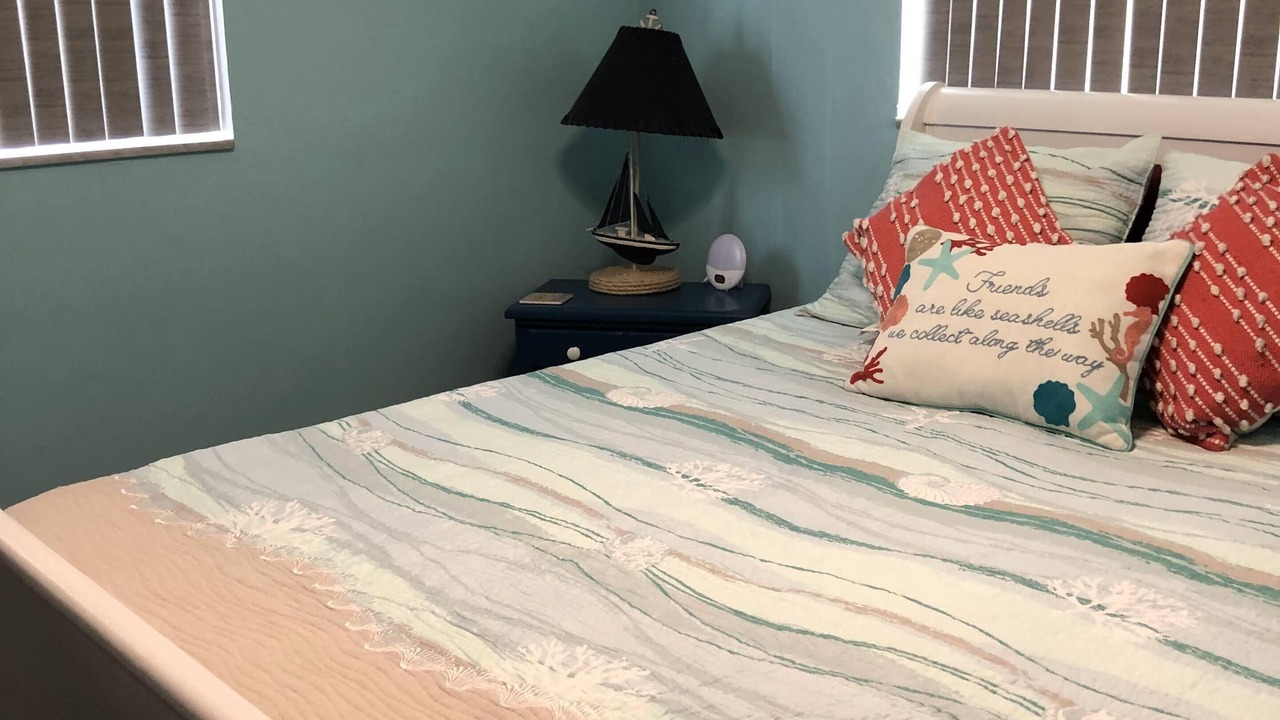 Photo of Bedroom in Edgewater