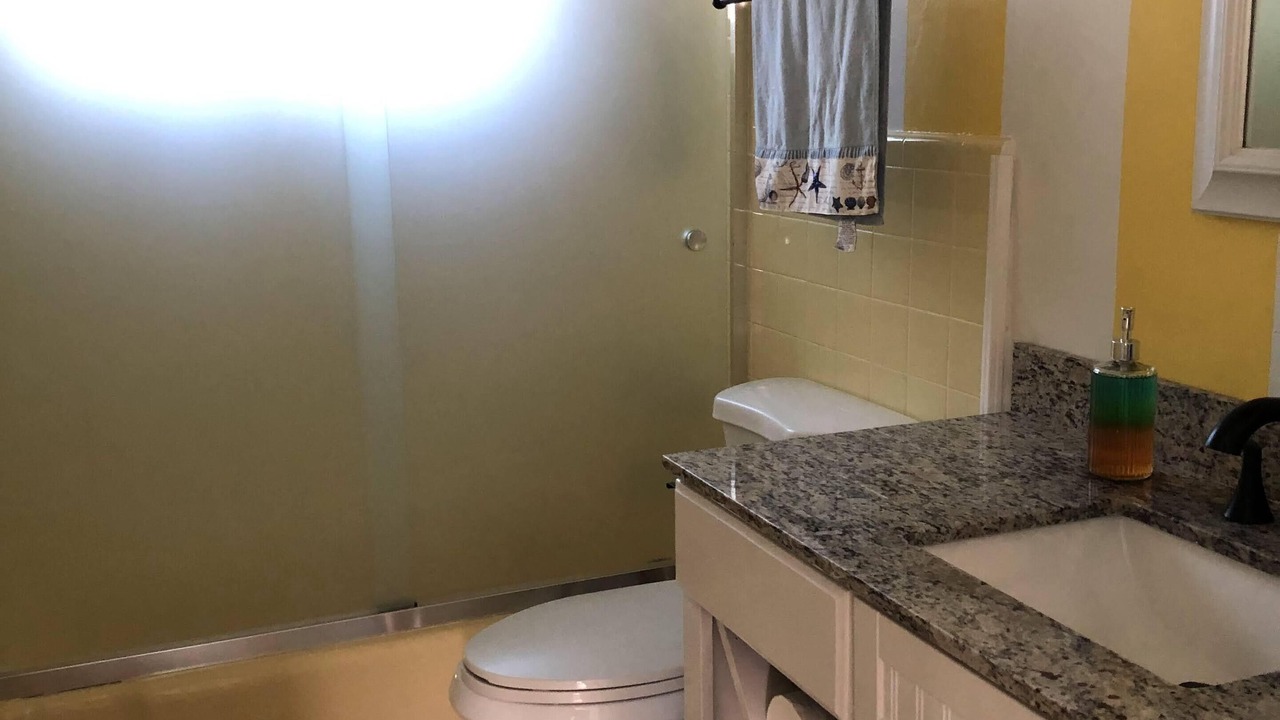 Photo of Bathroom in Edgewater
