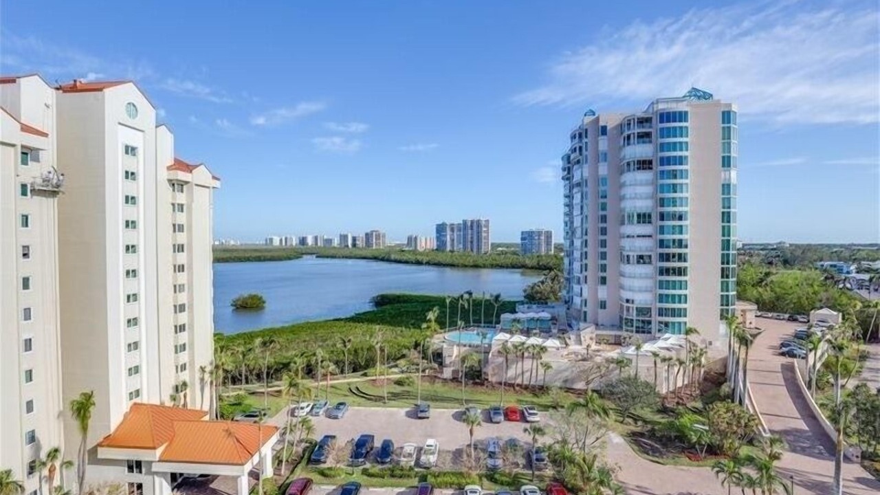 Photo of Outdoor in Park Shore