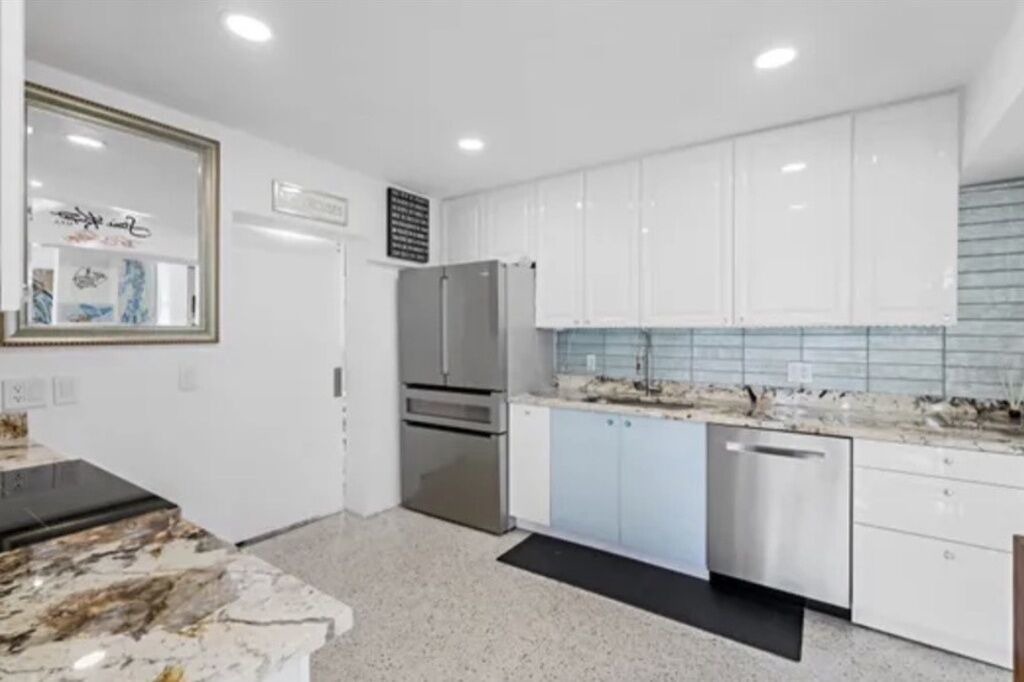 Photo of Kitchen in Valencia Terrace
