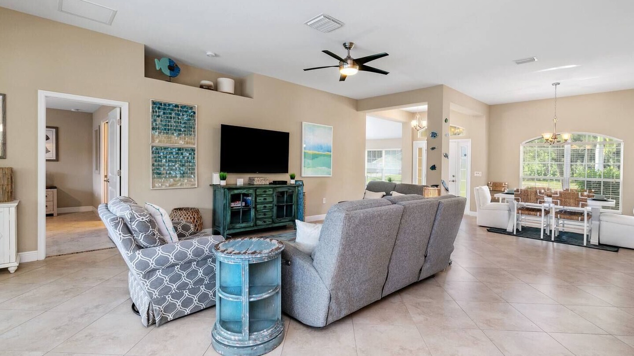 Photo of Livingroom in Mariner