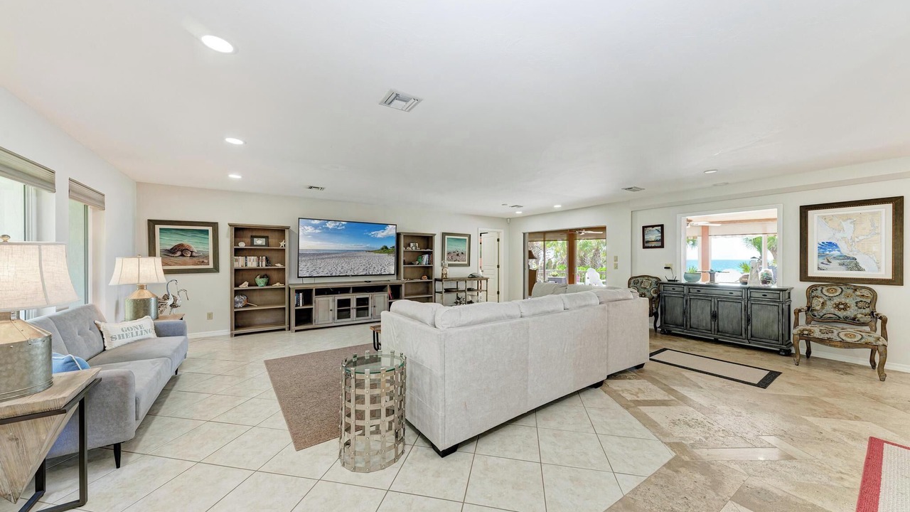 Photo of Livingroom in Englewood