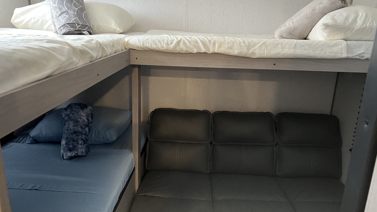 Photo of Bedroom in Bayshore Gardens