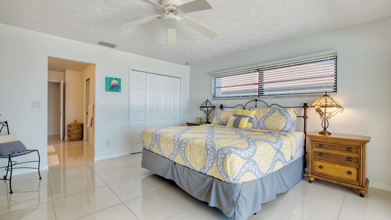 Photo of Bedroom in Eight Lakes