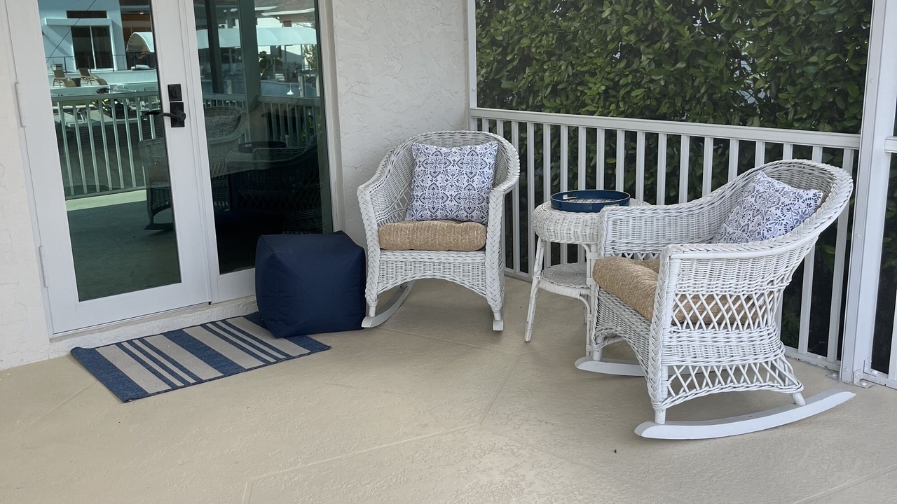 Photo of Patio Balcony in Vanderbilt Beach