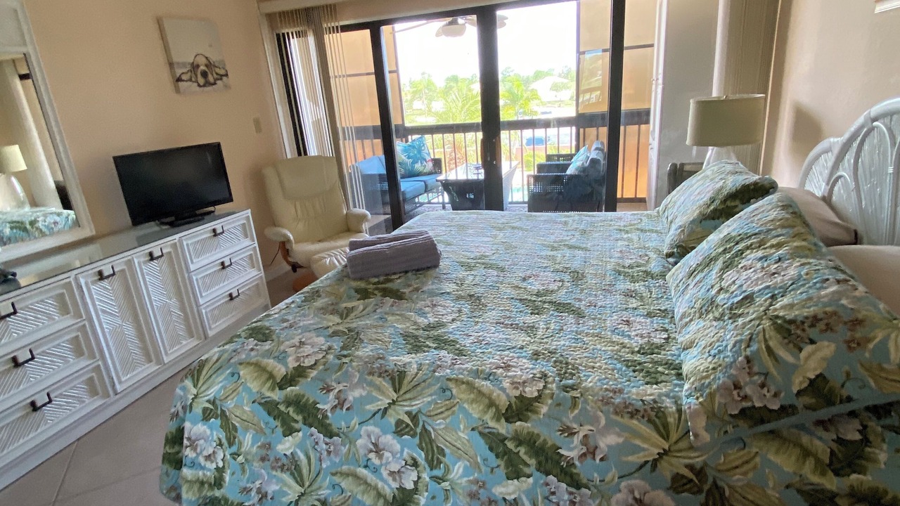 Photo of Bedroom in Burnt Store Marina
