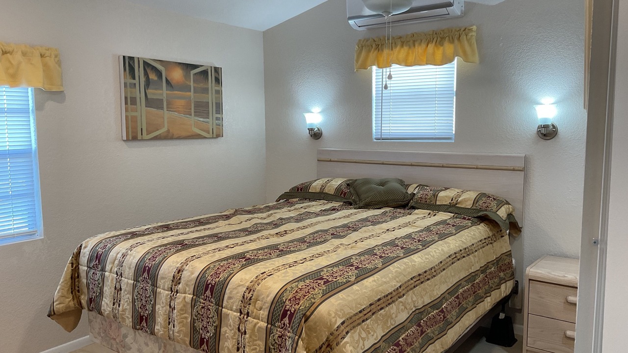 Photo of Bedroom in Bradenton Beach