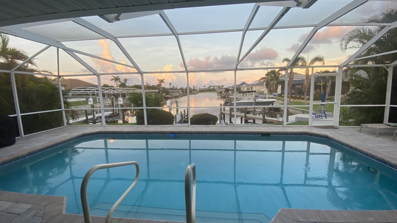 Photo of Outdoor in Pelican