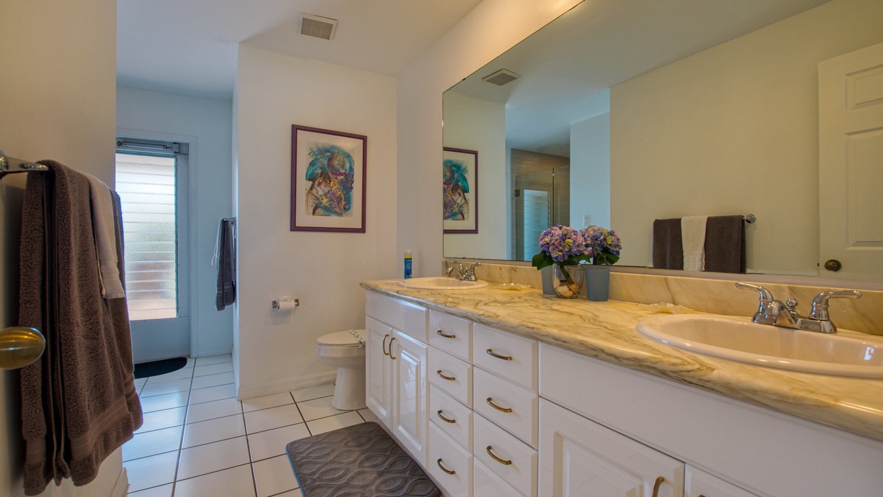 Photo of Bathroom in Yacht Club