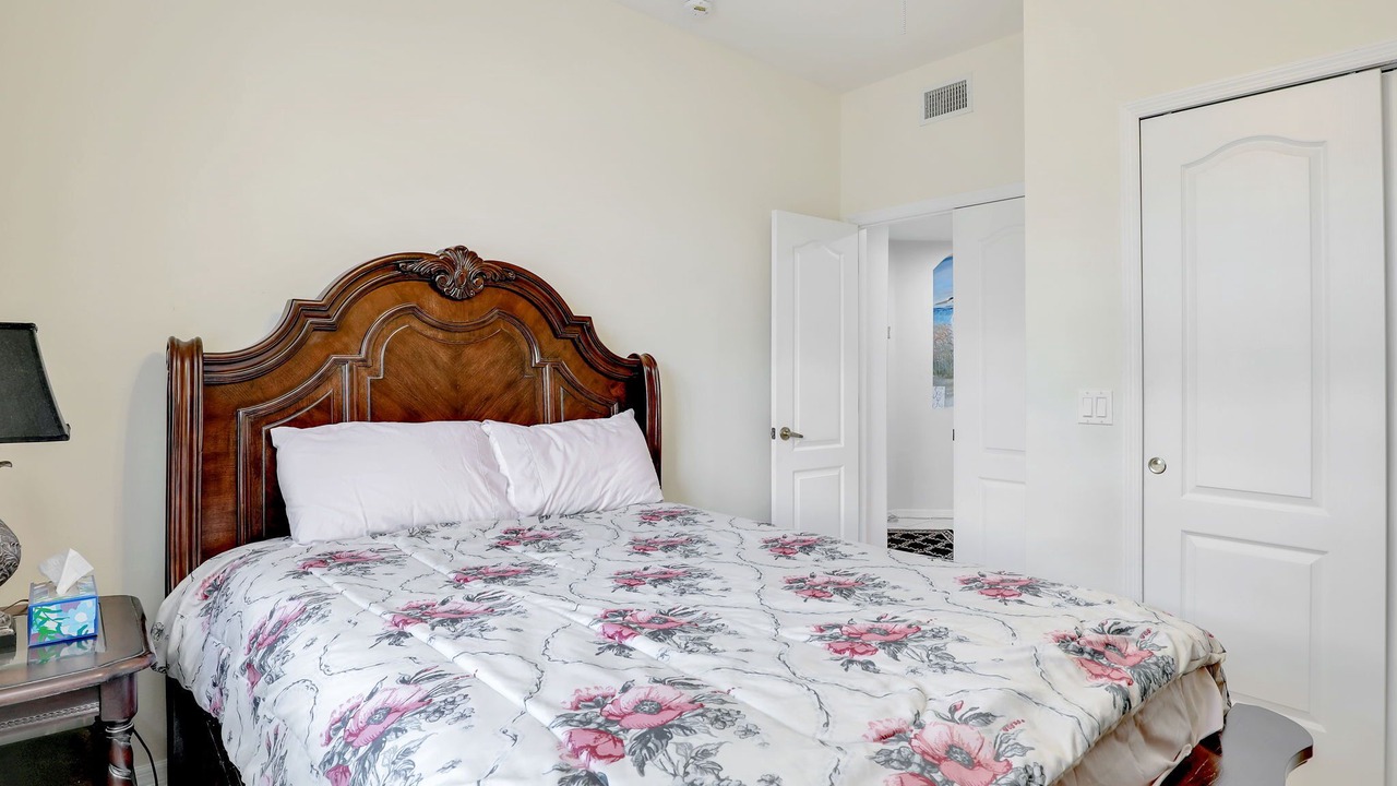 Photo of Bedroom in Bonita Springs