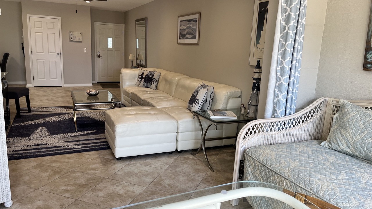 Photo of Livingroom in Whitney Beach