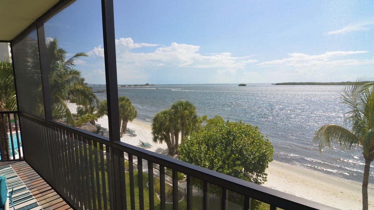 Photo of Patio Balcony in Punta Rassa