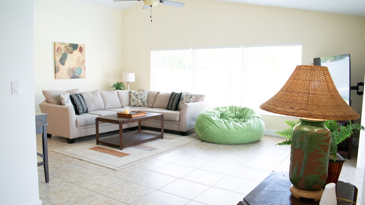 Photo of Livingroom in Caloosahatchee