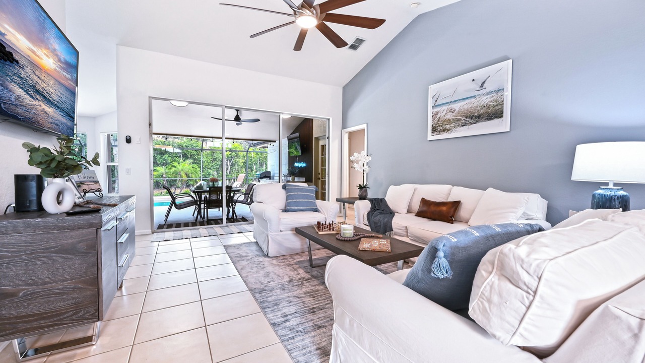 Photo of Livingroom in Central Naples