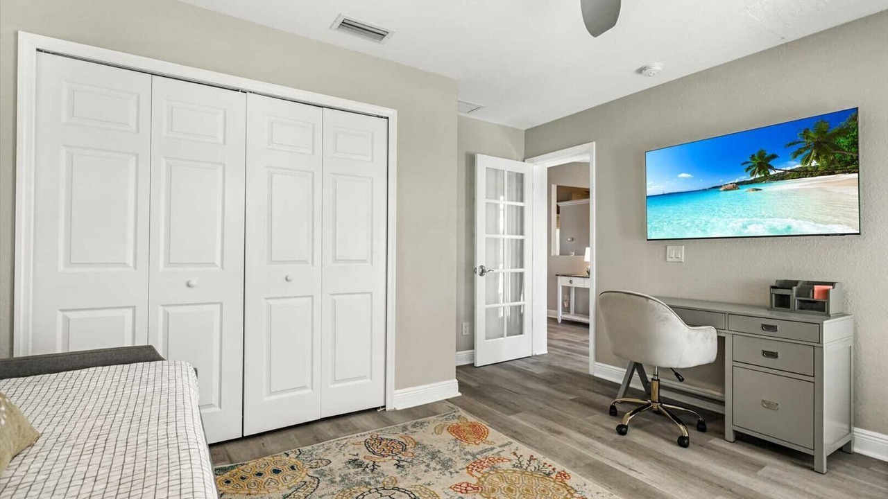 Photo of Bedroom in Mariner