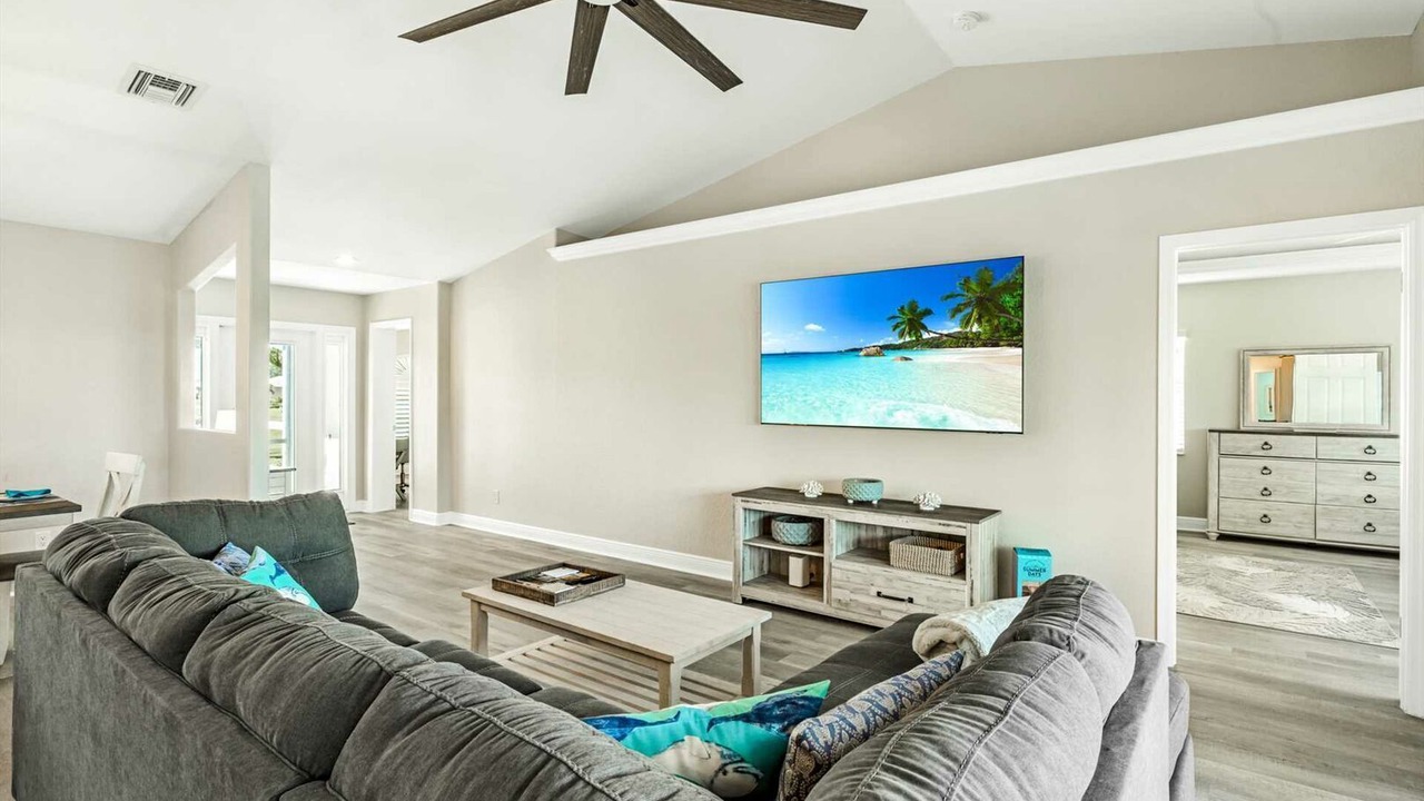 Photo of Livingroom in Mariner