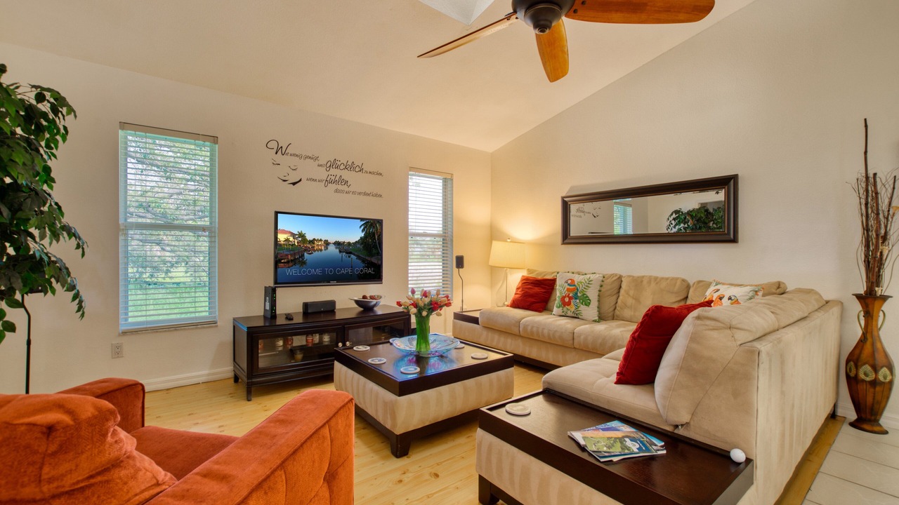 Photo of Livingroom in Burnt Store