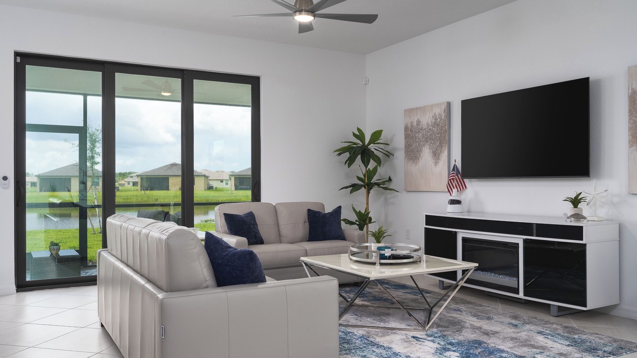 Photo of Livingroom in River Hall