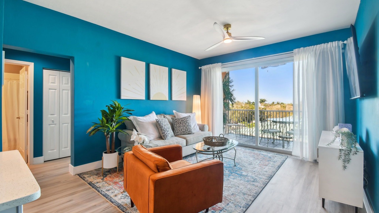 Photo of Livingroom in Burnt Store Marina