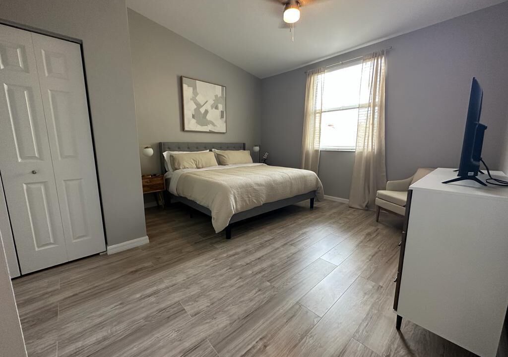 Photo of Bedroom in Beachwalk Isles