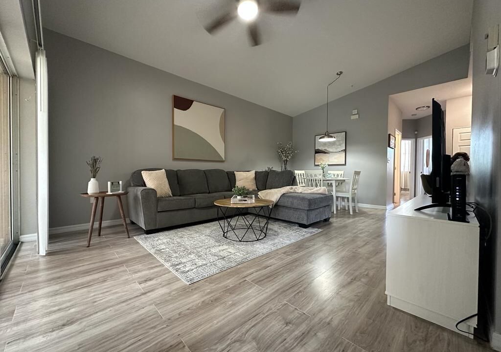 Photo of Livingroom in Beachwalk Isles