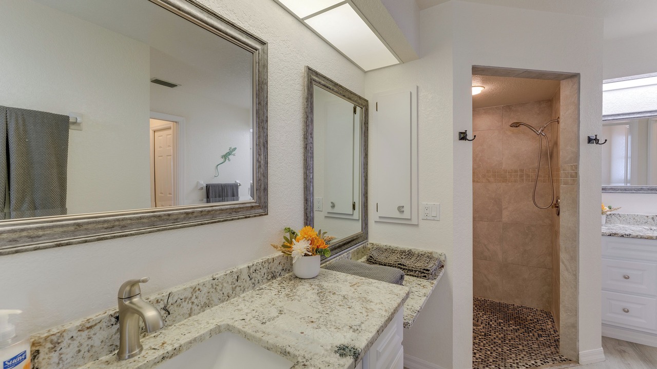 Photo of Bathroom in Burnt Store Isles